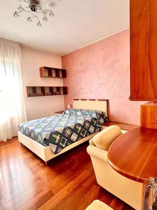 Apartament Da Antonella Bergamo Zewnętrze zdjęcie